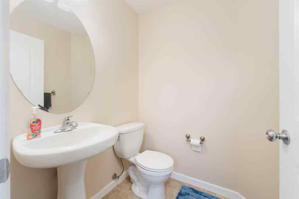 MLS® A2256089 - 106 Panora Road NW in Panorama Hills Calgary, Residential
