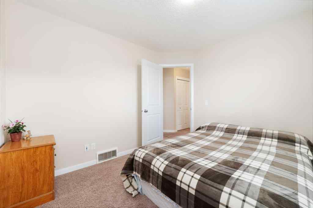 MLS® A2256089 - 106 Panora Road NW in Panorama Hills Calgary, Residential
