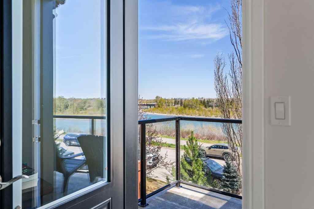 MLS® A2256091 - 2225 8 Avenue SE in Inglewood Calgary, Residential