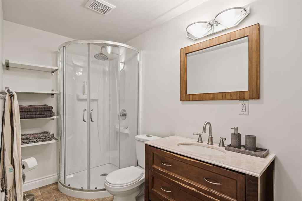 MLS® A2256091 - 2225 8 Avenue SE in Inglewood Calgary, Residential