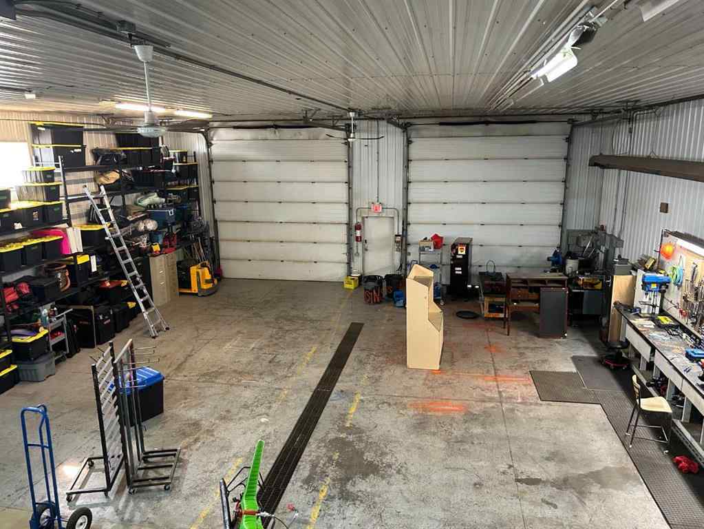 MLS® A2256094 - 2040 11 Avenue NW in Brier Park Industrial Medicine Hat, Commercial