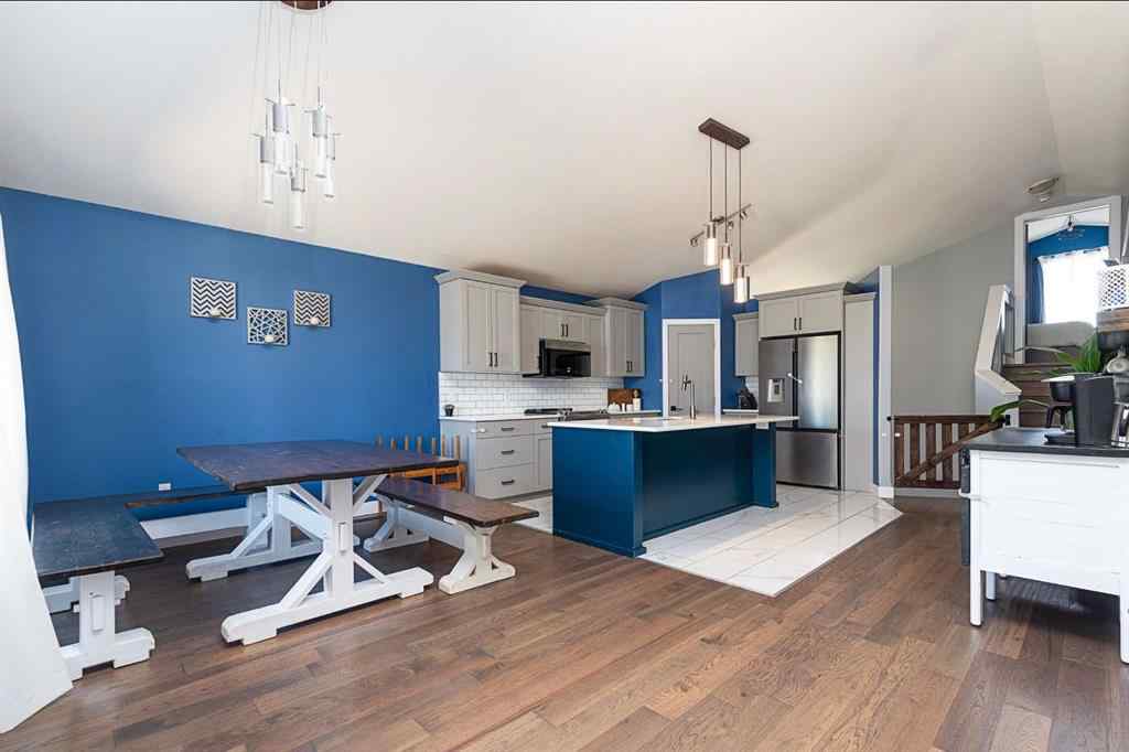 MLS® A2256095 - 4203 74 Avenue  in Parkview Estates Lloydminster, Residential