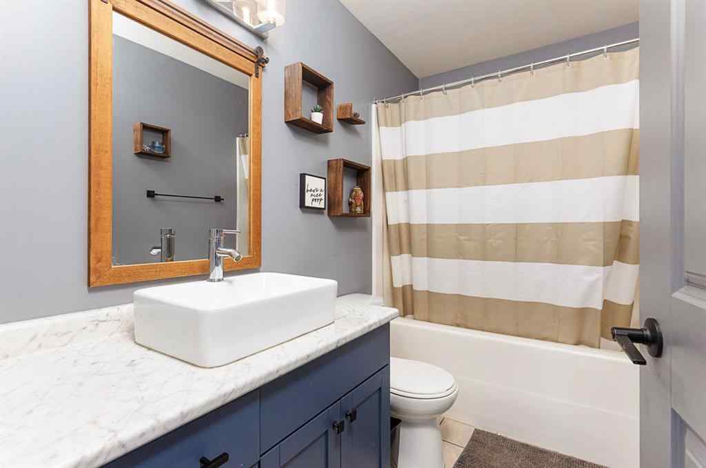 MLS® A2256095 - 4203 74 Avenue  in Parkview Estates Lloydminster, Residential