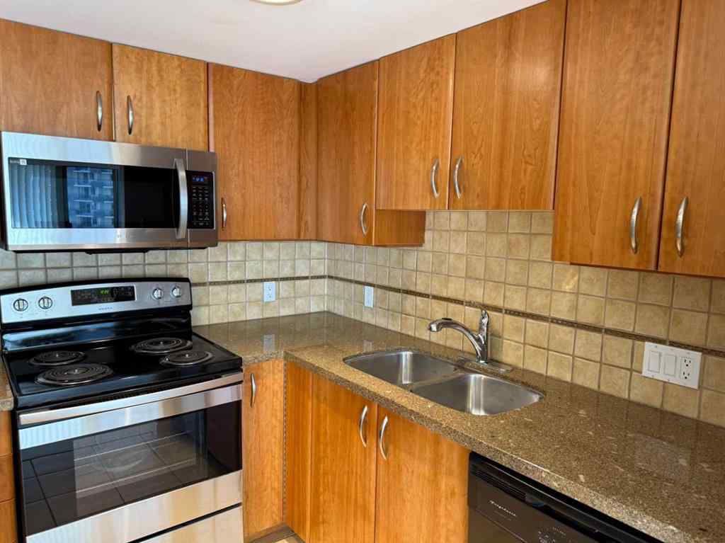 MLS® A2256096 - Unit #1302 1078 6 Avenue SW in Downtown West End Calgary, Residential