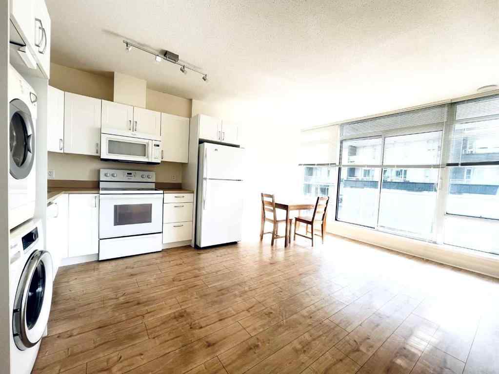 MLS® A2256098 - Unit #906 10 Brentwood Common NW in Brentwood Calgary, Residential