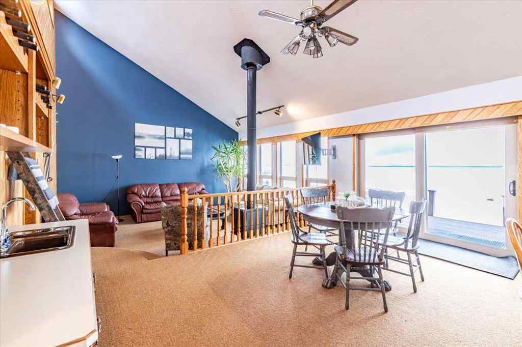 MLS® A2256105 - 35 Lakeshore Drive  in NONE Grandview, Residential