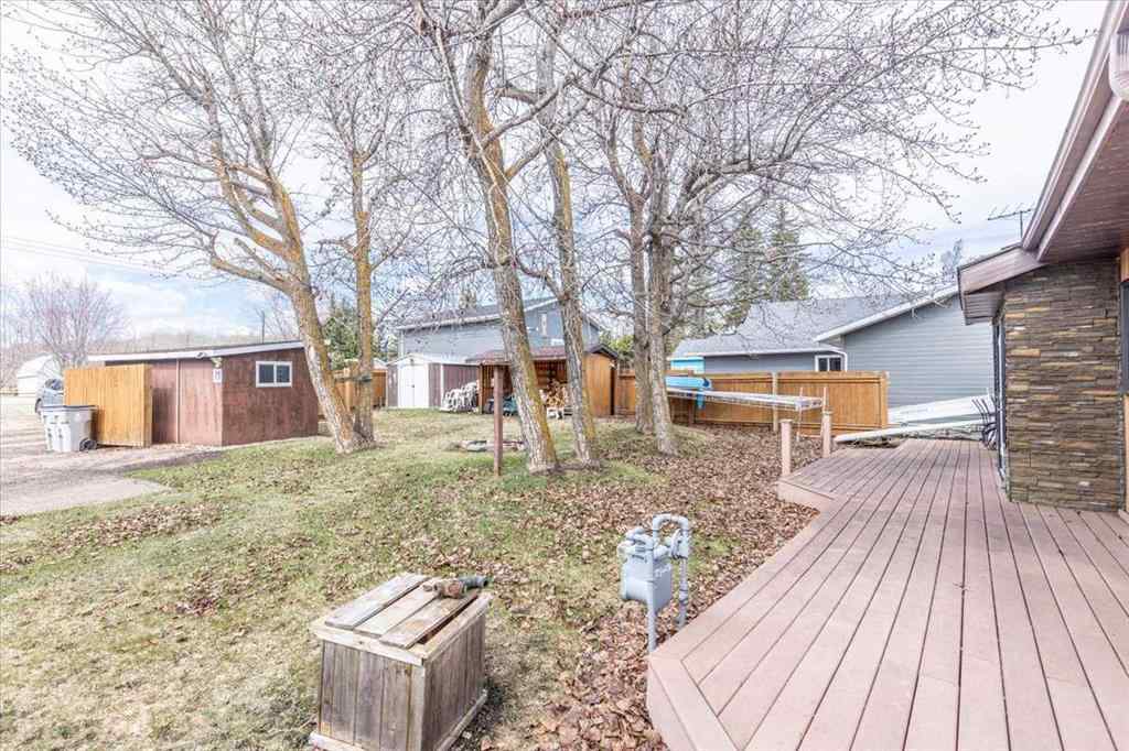 MLS® A2256105 - 35 Lakeshore Drive  in NONE Grandview, Residential