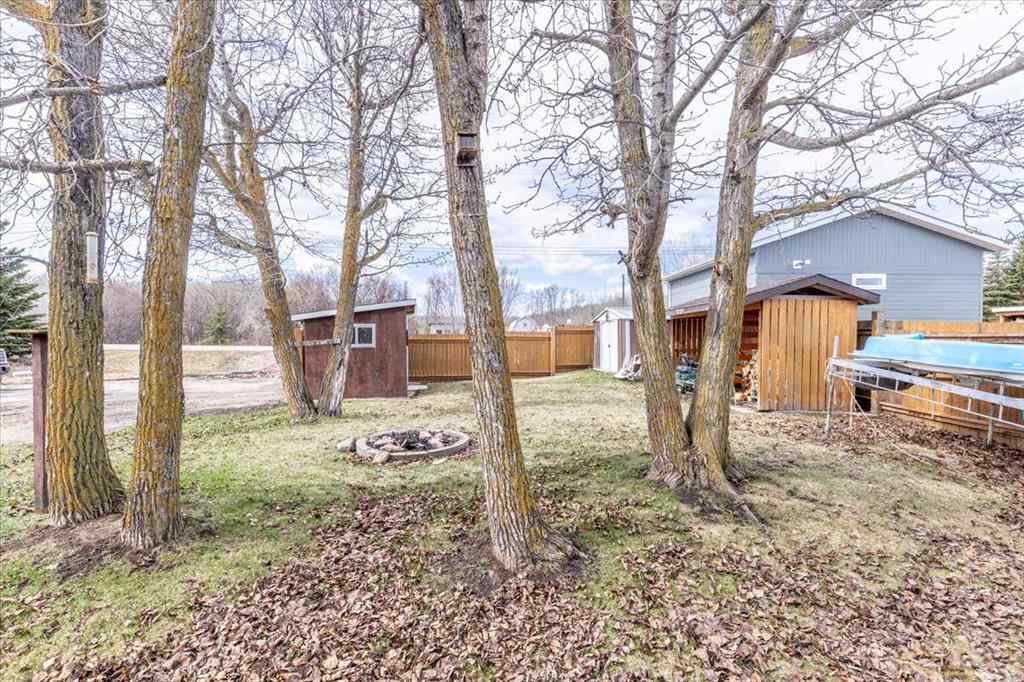 MLS® A2256105 - 35 Lakeshore Drive  in NONE Grandview, Residential