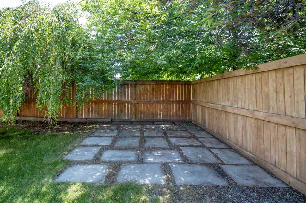 MLS® A2256106 - 235 Everwillow Close SW in Evergreen Calgary, Residential