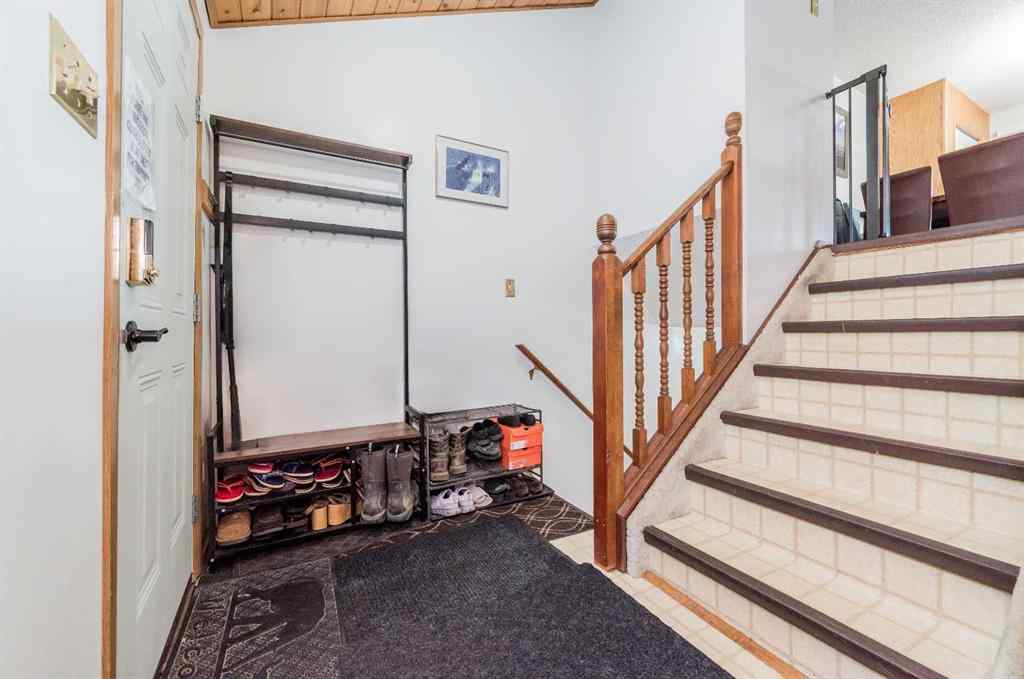 MLS® A2256108 - 9037 103 Avenue  in Ivy Lake Estates Grande Prairie, Residential
