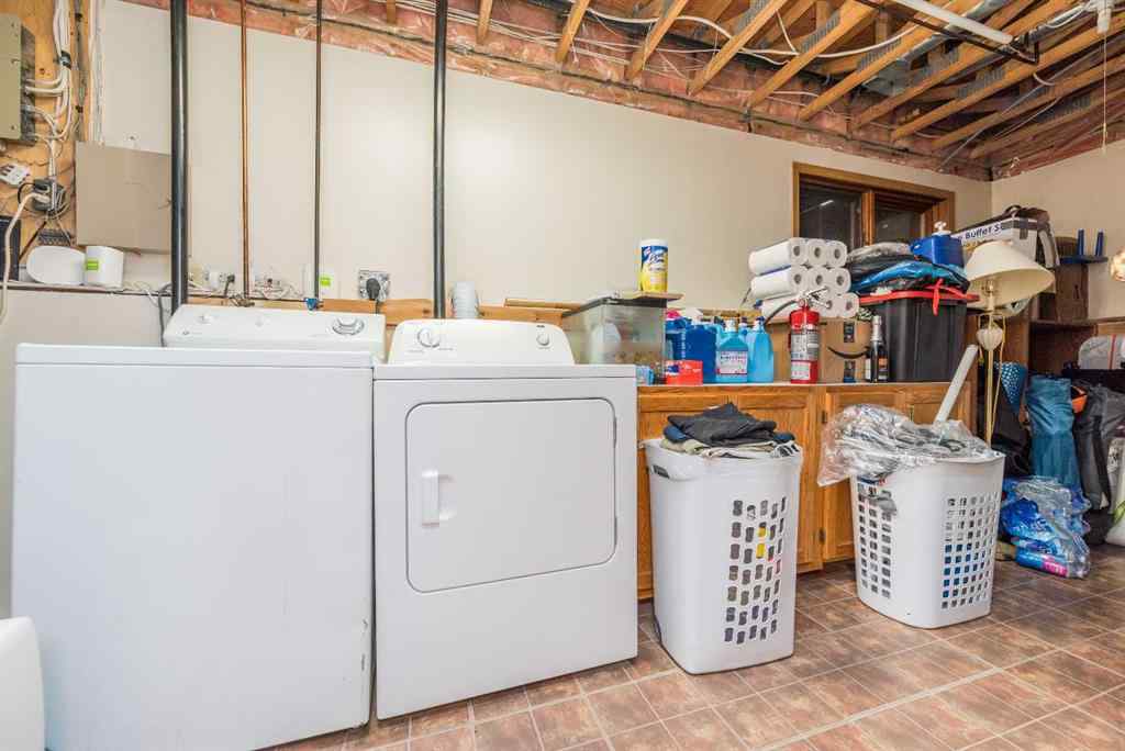 MLS® A2256108 - 9037 103 Avenue  in Ivy Lake Estates Grande Prairie, Residential