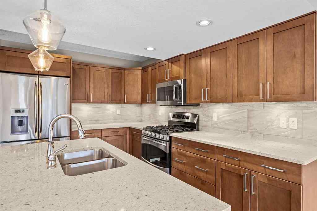 MLS® A2256109 - Unit #4 813 7th Street   in South Canmore Canmore, Residential