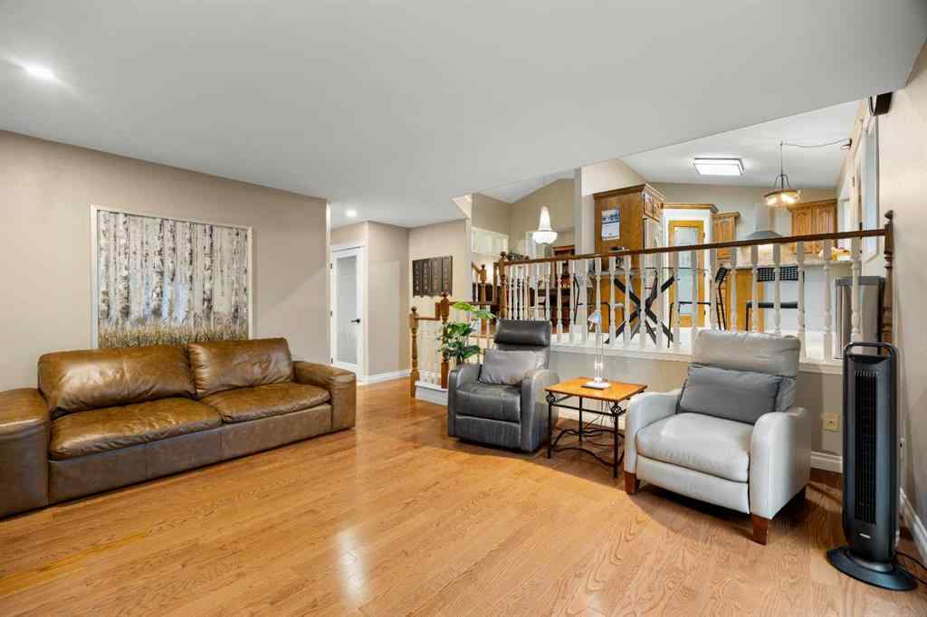 MLS® A2256112 - 182 Scenic Glen Close NW in Scenic Acres Calgary, Residential