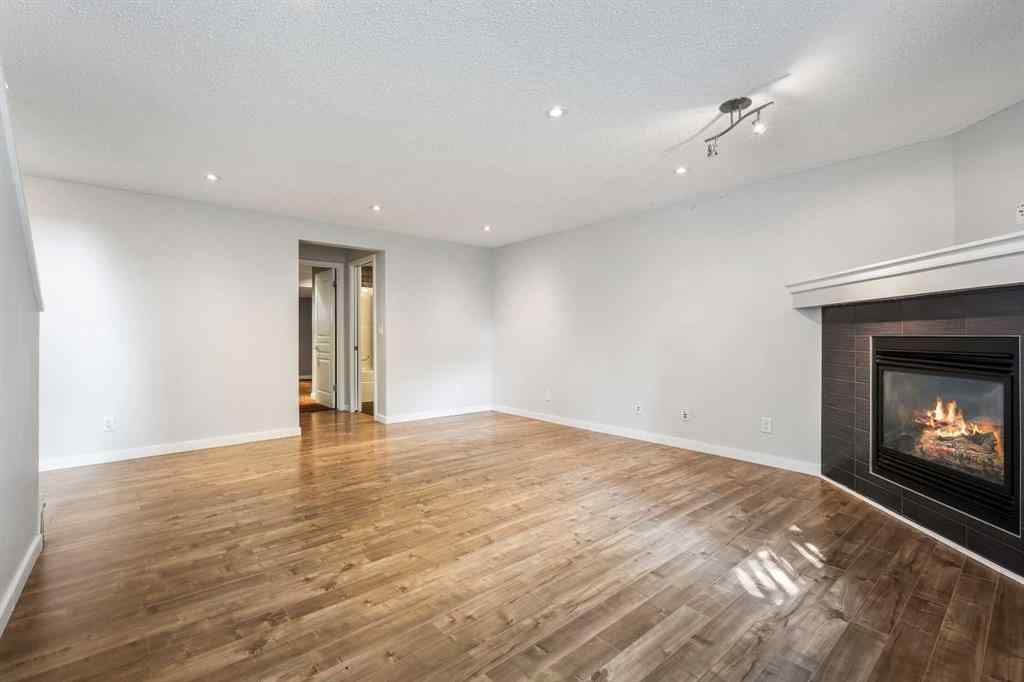 MLS® A2256113 - 95 New Brighton Landing SE in New Brighton Calgary, Residential