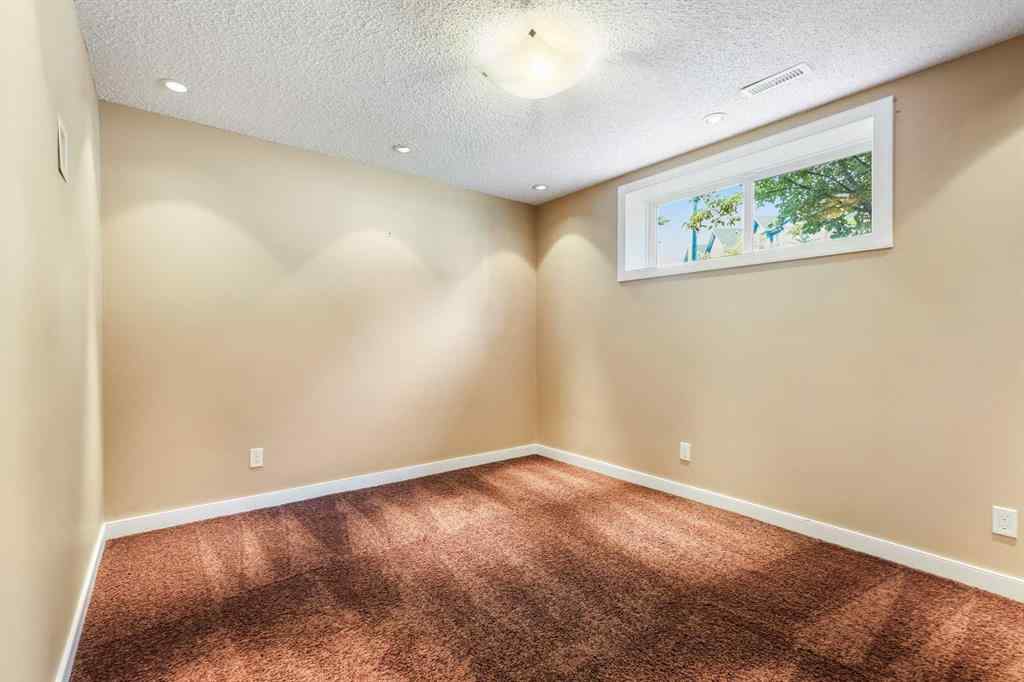 MLS® A2256113 - 95 New Brighton Landing SE in New Brighton Calgary, Residential