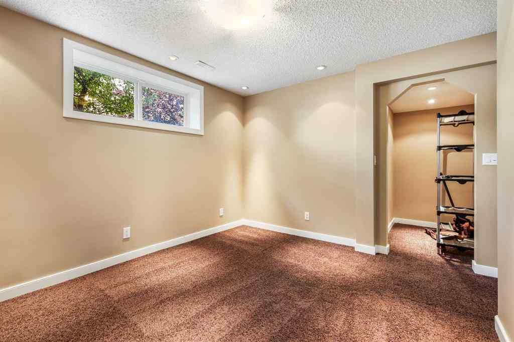 MLS® A2256113 - 95 New Brighton Landing SE in New Brighton Calgary, Residential