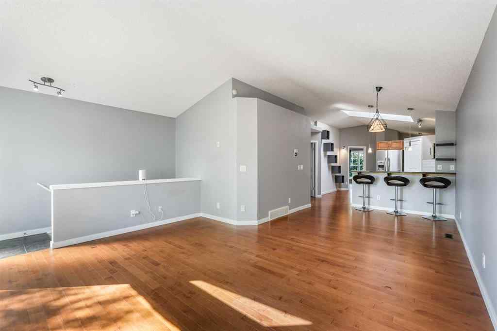 MLS® A2256113 - 95 New Brighton Landing SE in New Brighton Calgary, Residential