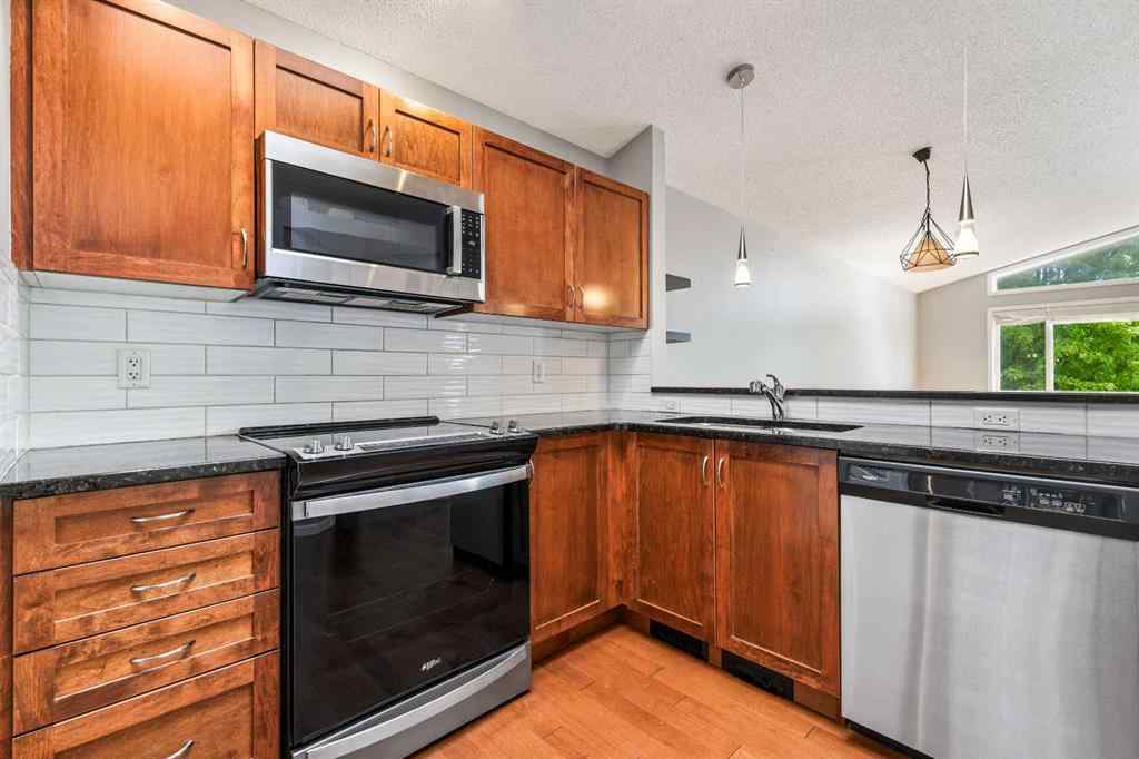 MLS® A2256113 - 95 New Brighton Landing SE in New Brighton Calgary, Residential