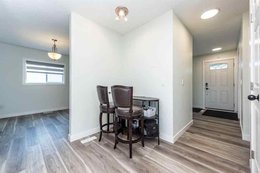 MLS® A2256118 - 5640 Temple Drive NE in Temple Calgary, Residential