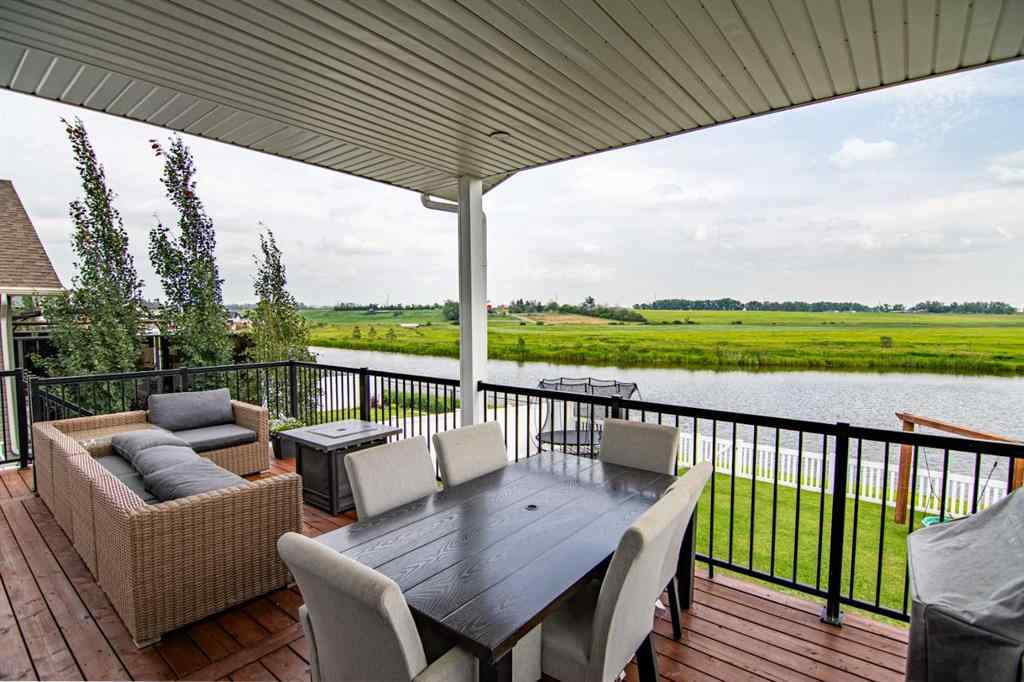 MLS® A2256122 - 587 Robinson Avenue  in Palisades Penhold, Residential