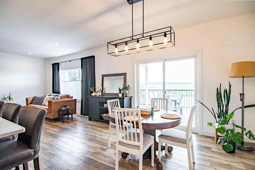 MLS® A2256122 - 587 Robinson Avenue  in Palisades Penhold, Residential