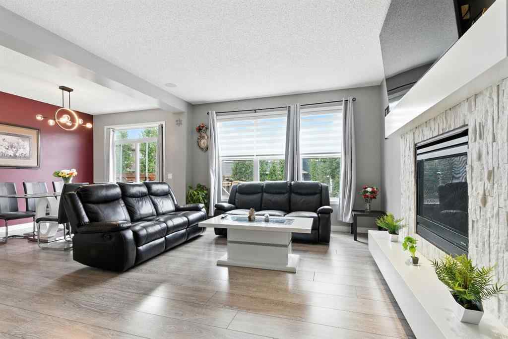 MLS® A2256123 - 313 Kings Heights Drive SE in Kings Heights Airdrie, Residential