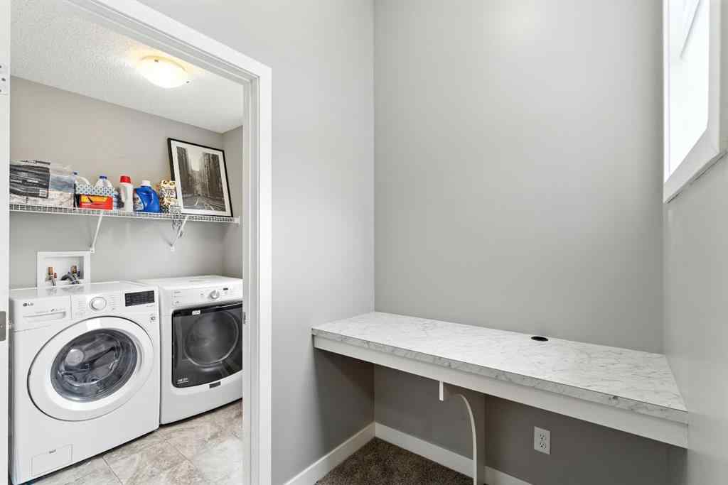 MLS® A2256123 - 313 Kings Heights Drive SE in Kings Heights Airdrie, Residential