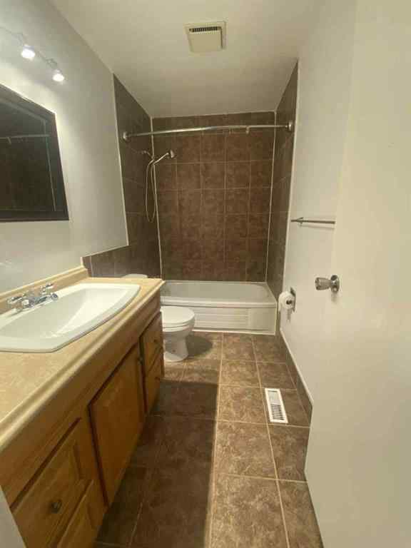 MLS® A2256125 - Unit #325 457 Collinge Road  in Hillcrest Hinton, Residential