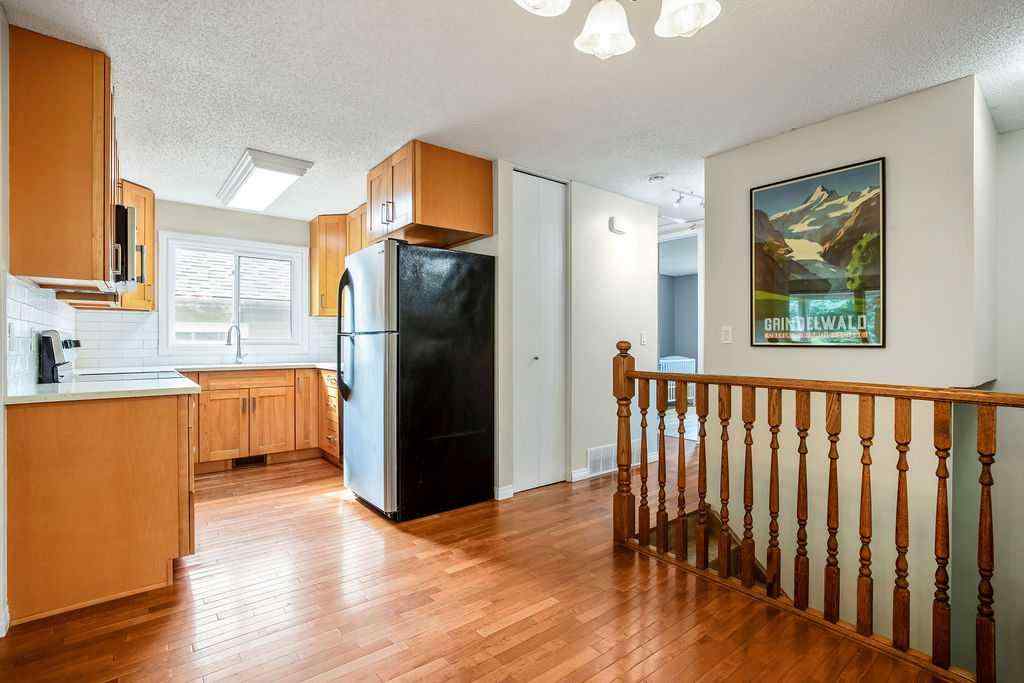 MLS® A2256126 - 15 Riverbirch Place SE in Riverbend Calgary, Residential