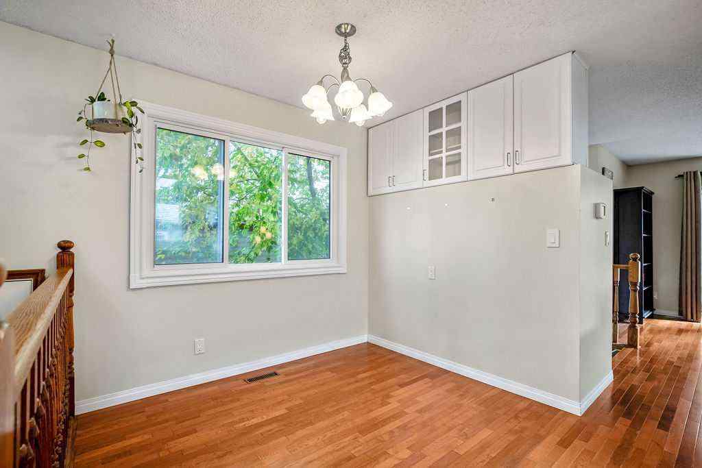 MLS® A2256126 - 15 Riverbirch Place SE in Riverbend Calgary, Residential