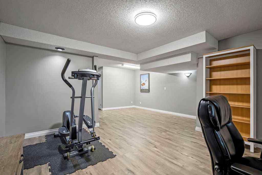 MLS® A2256126 - 15 Riverbirch Place SE in Riverbend Calgary, Residential