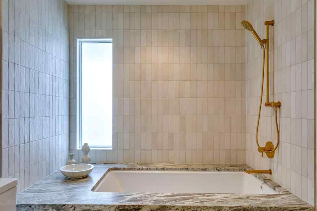 MLS® A2256128 - 936 Elizabeth Road SW in Britannia Calgary, Residential