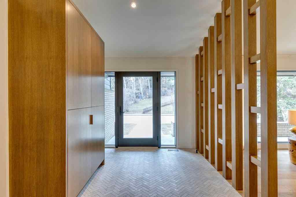 MLS® A2256128 - 936 Elizabeth Road SW in Britannia Calgary, Residential