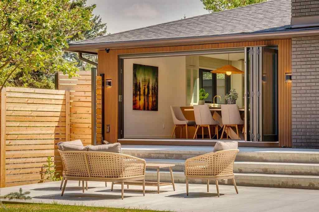 MLS® A2256128 - 936 Elizabeth Road SW in Britannia Calgary, Residential