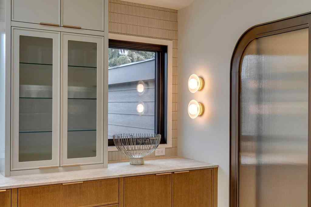 MLS® A2256128 - 936 Elizabeth Road SW in Britannia Calgary, Residential