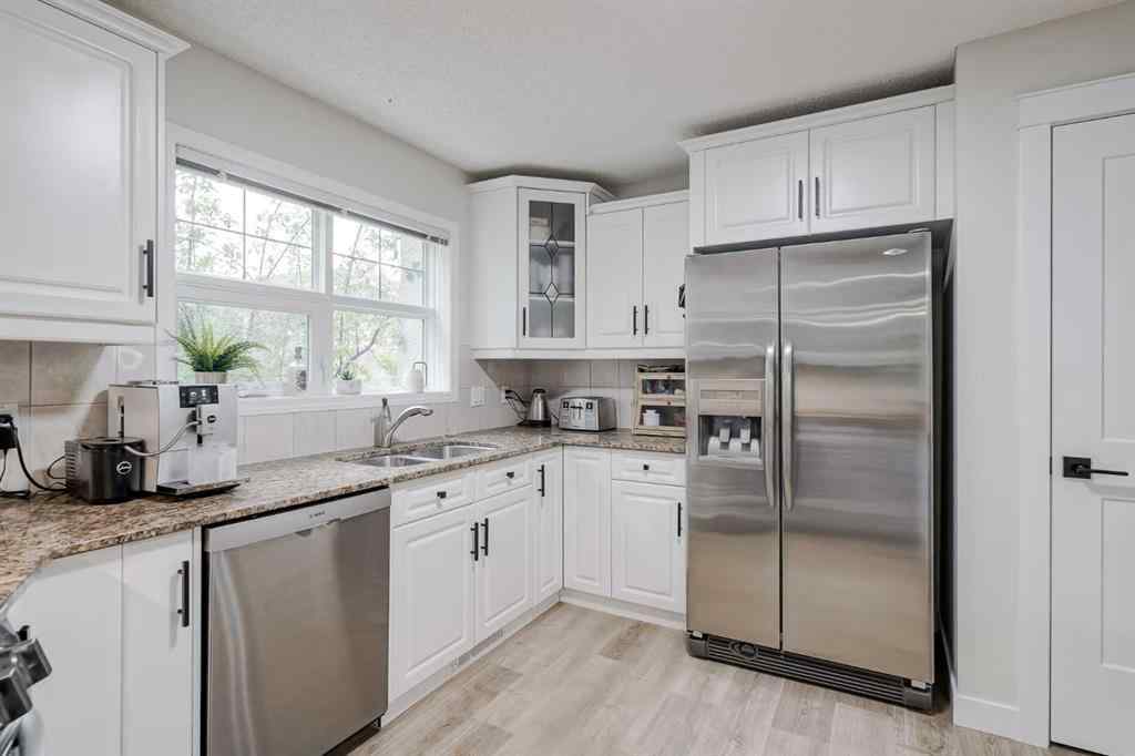 MLS® A2256132 - Unit #201 40 Parkridge View SE in Parkland Calgary, Residential