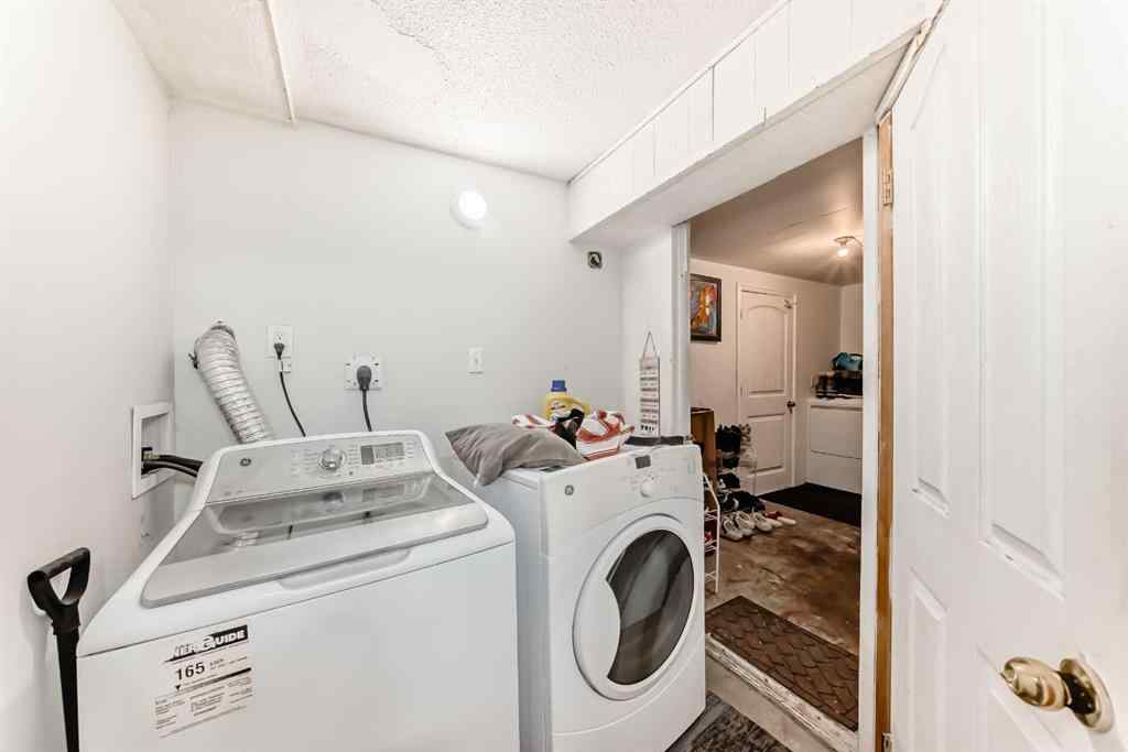 MLS® A2256139 - 203 Penbrooke Close SE in Penbrooke Meadows Calgary, Residential