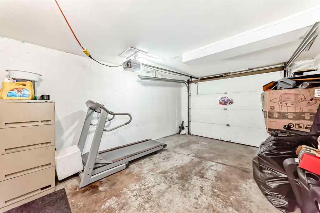MLS® A2256139 - 203 Penbrooke Close SE in Penbrooke Meadows Calgary, Residential