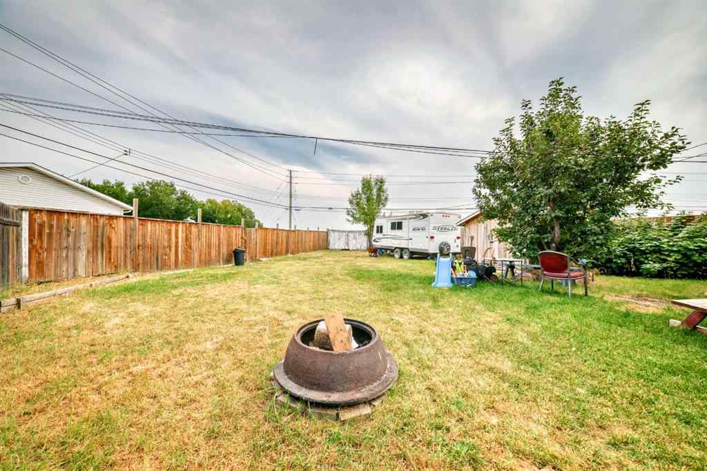 MLS® A2256139 - 203 Penbrooke Close SE in Penbrooke Meadows Calgary, Residential