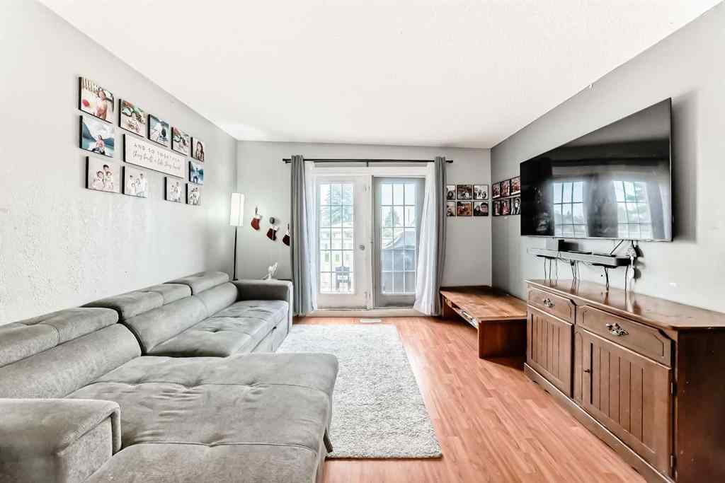 MLS® A2256139 - 203 Penbrooke Close SE in Penbrooke Meadows Calgary, Residential
