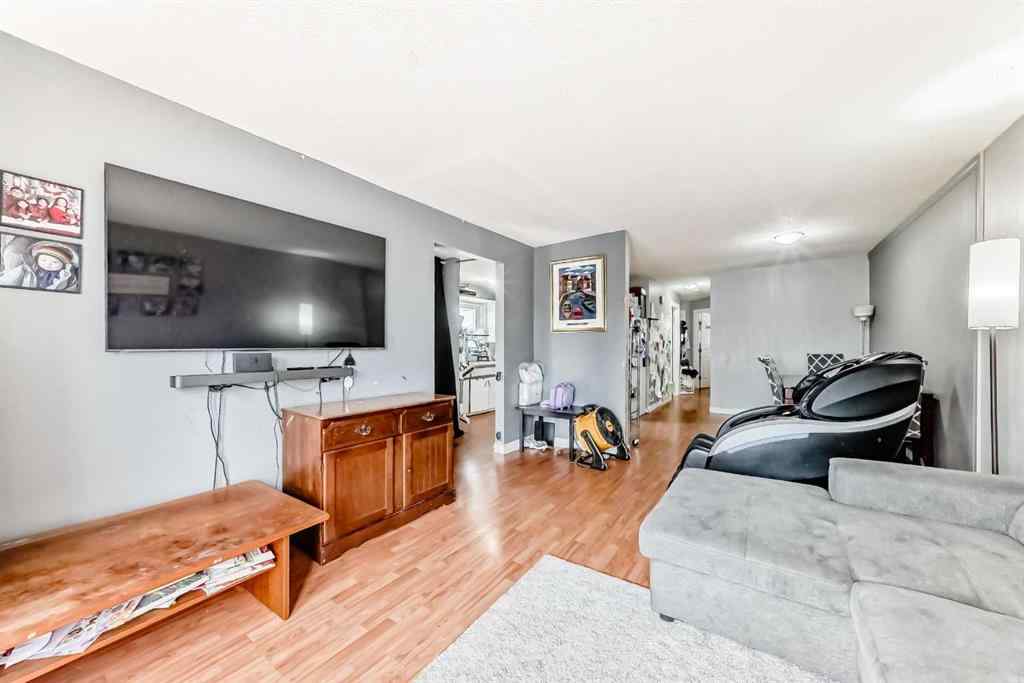 MLS® A2256139 - 203 Penbrooke Close SE in Penbrooke Meadows Calgary, Residential