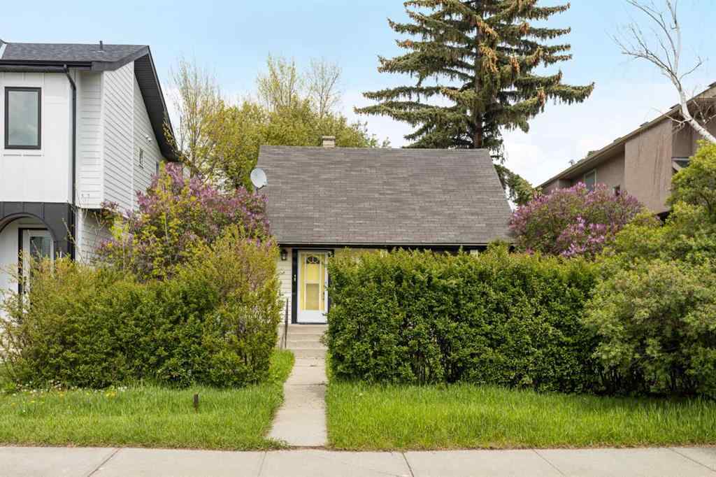 MLS® A2256142 - 1206 Regal Crescent NE in Renfrew Calgary, Residential
