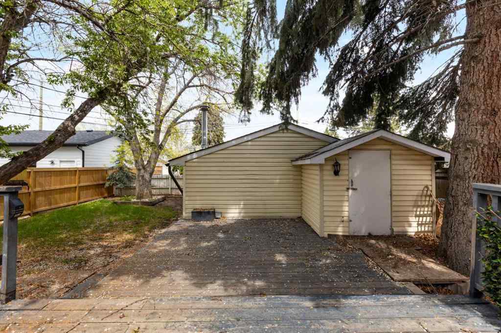 MLS® A2256142 - 1206 Regal Crescent NE in Renfrew Calgary, Residential
