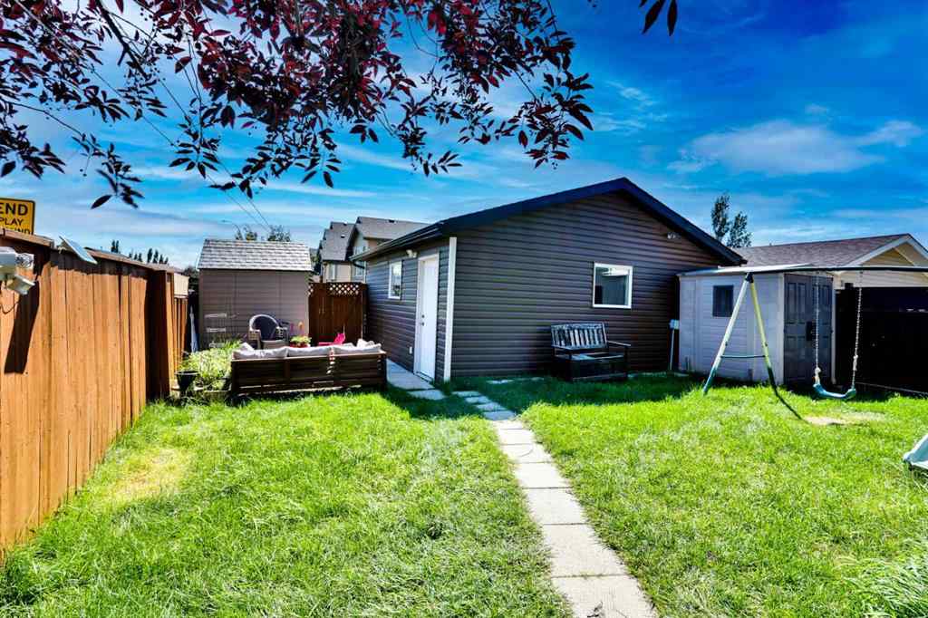 MLS® A2256145 - 1092 Martindale Boulevard NE in Martindale Calgary, Residential