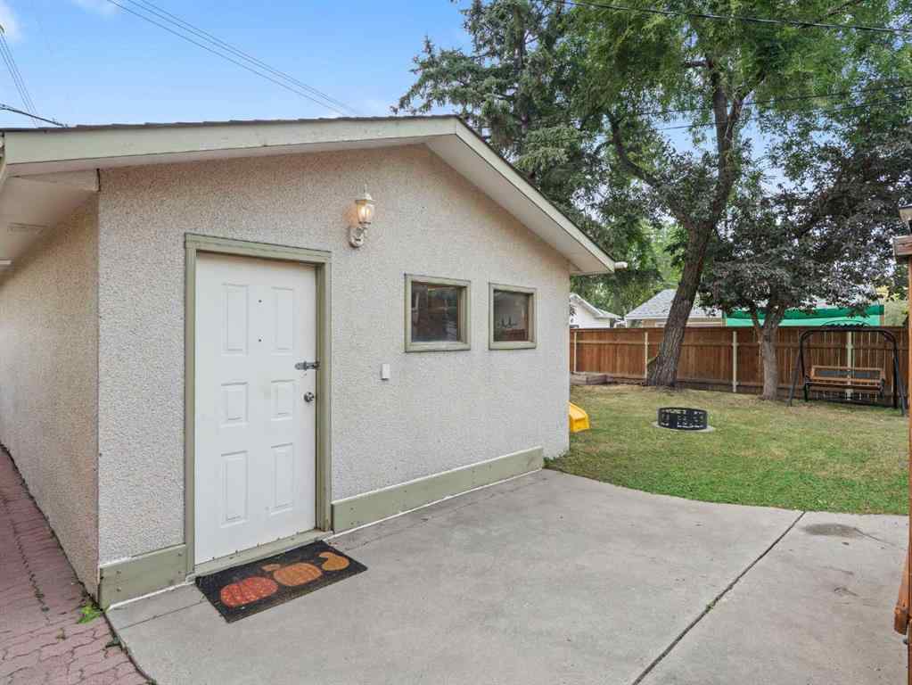 MLS® A2256149 - 1989 Cottonwood Crescent SE in Southview Calgary, Residential