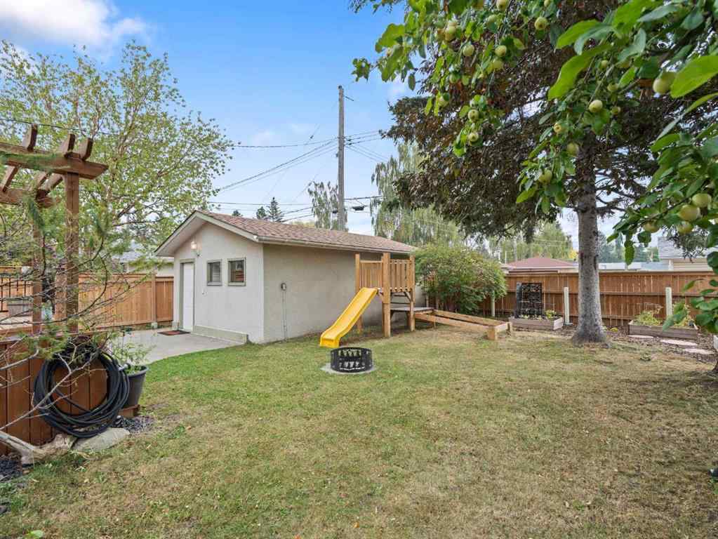 MLS® A2256149 - 1989 Cottonwood Crescent SE in Southview Calgary, Residential