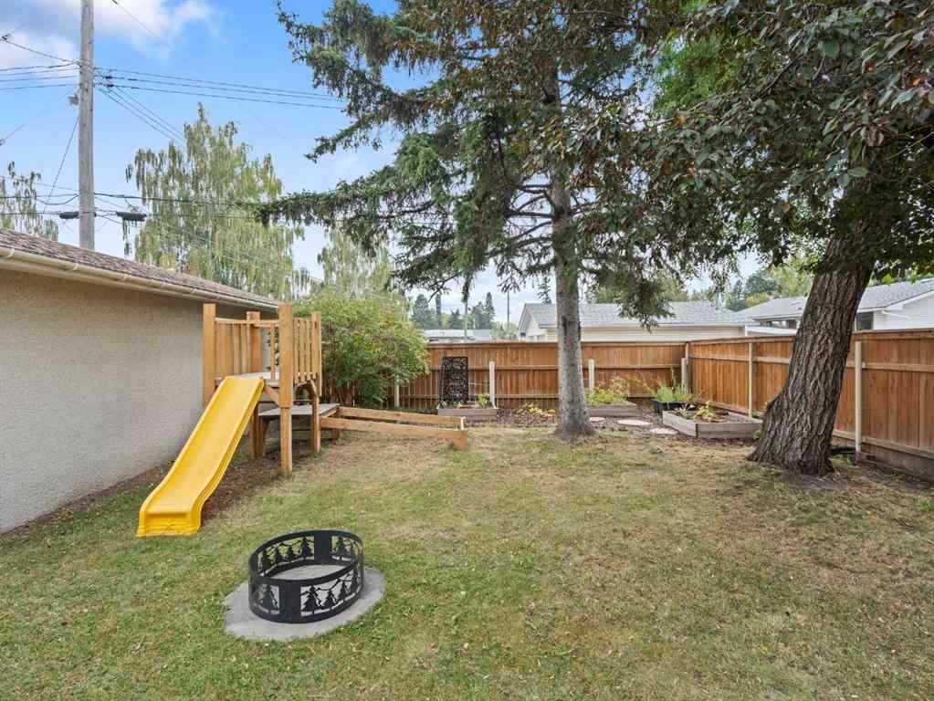 MLS® A2256149 - 1989 Cottonwood Crescent SE in Southview Calgary, Residential