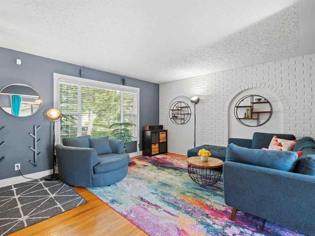 MLS® A2256149 - 1989 Cottonwood Crescent SE in Southview Calgary, Residential
