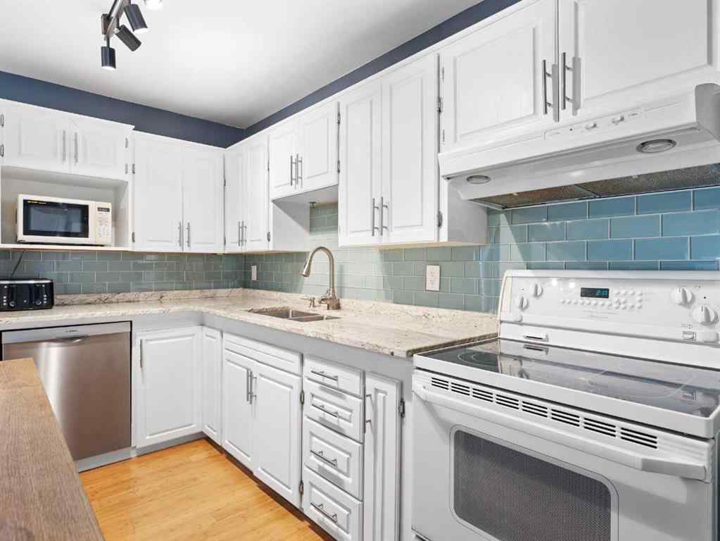 MLS® A2256149 - 1989 Cottonwood Crescent SE in Southview Calgary, Residential