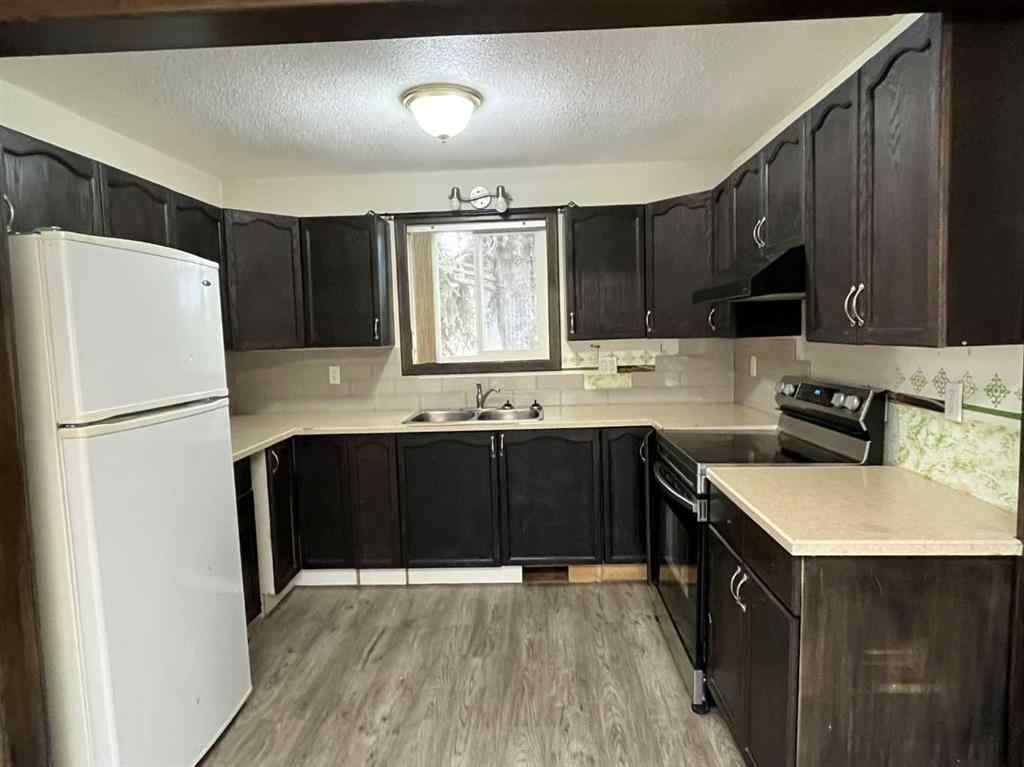 MLS® A2256151 - 221 3 Avenue  in NONE Vauxhall, Residential